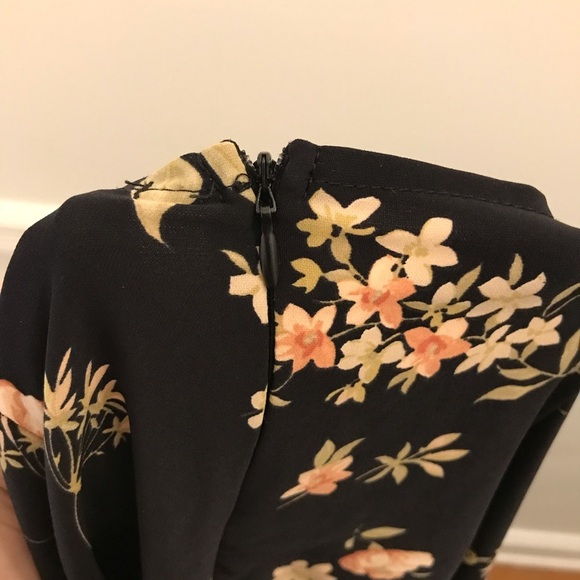 Brandy Melville Sundress Cross Back Floral OS - Picture 5 of 7